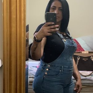 Meet your Posher, Magaly